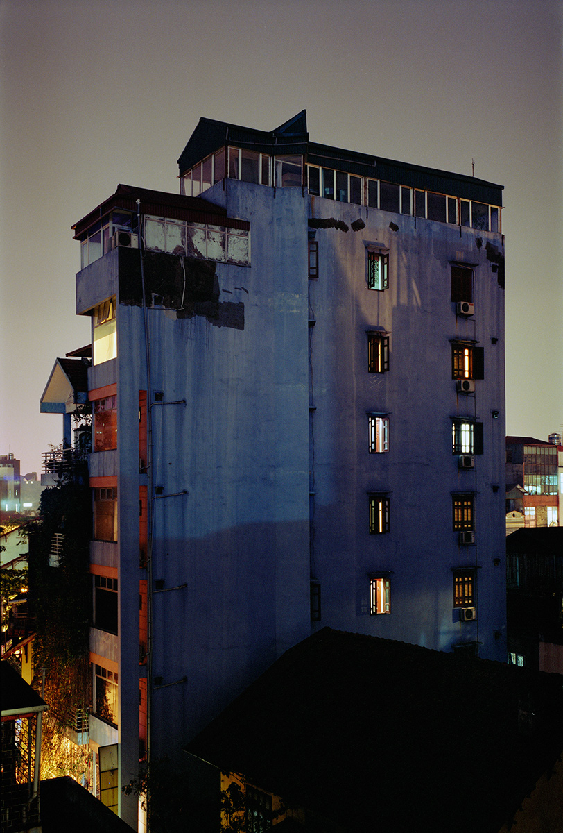 Sander-Meisner-8--Blue-building--2014_o